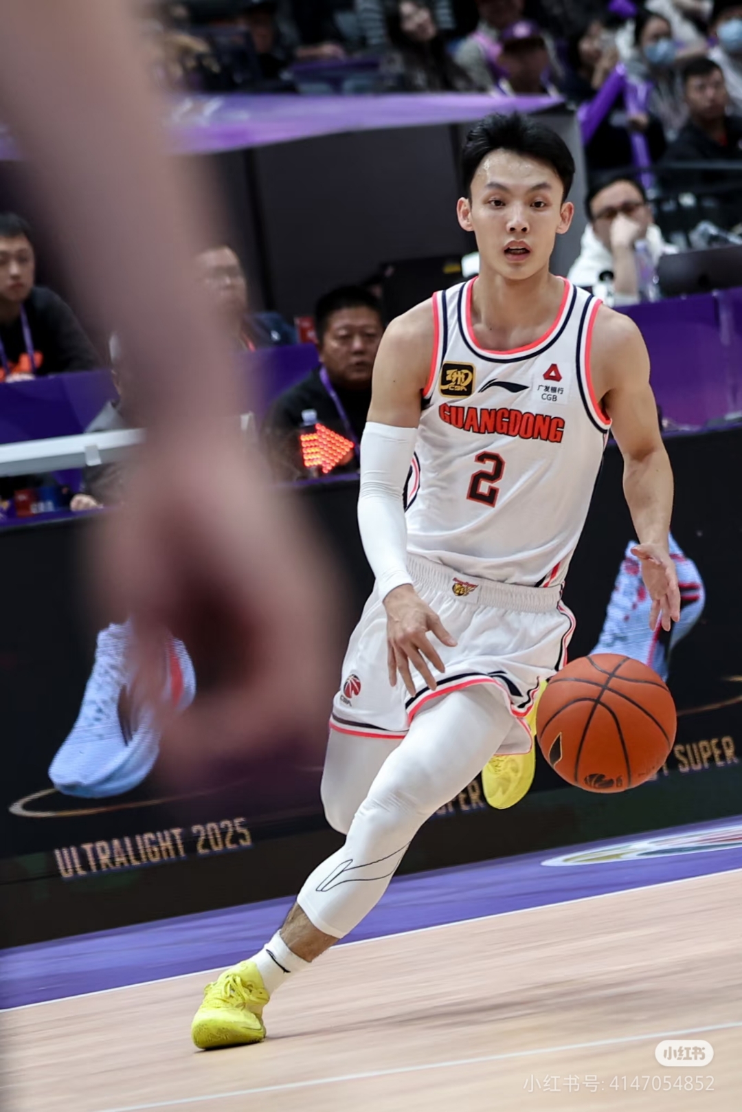 团结协作！球员们的配合默契