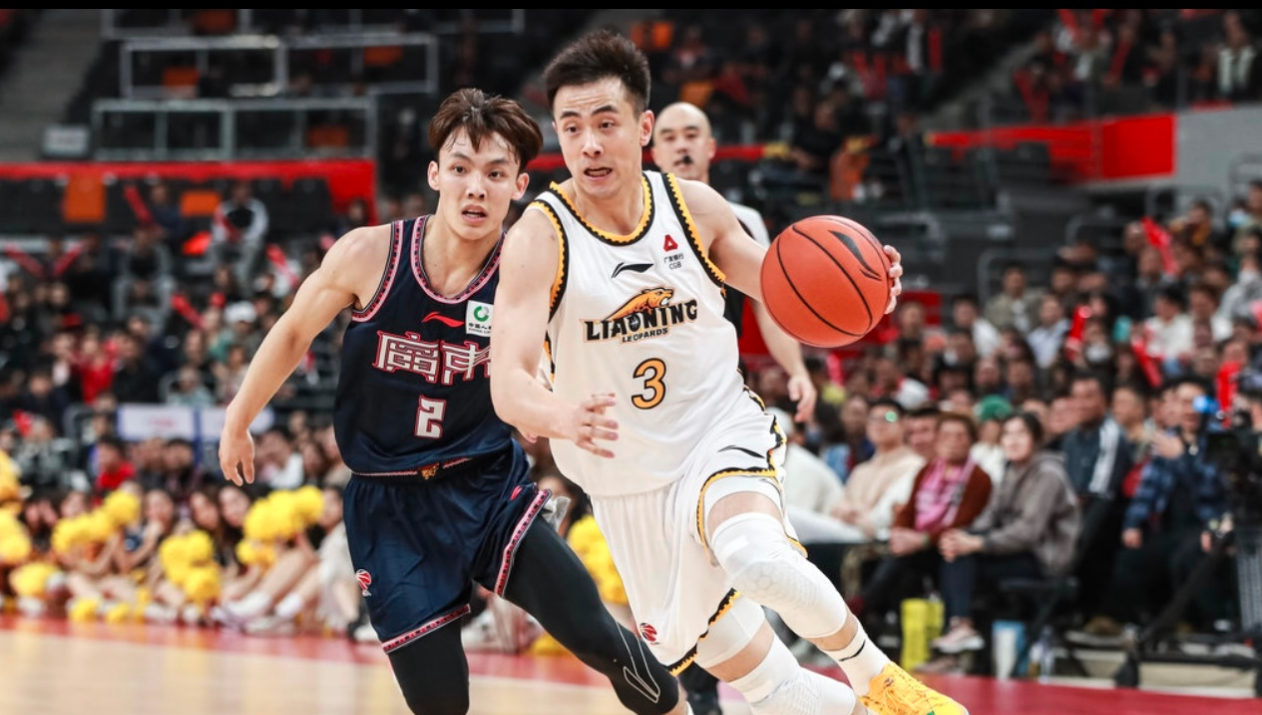 辽宁男篮艰难击败河南队，领先优势渐大