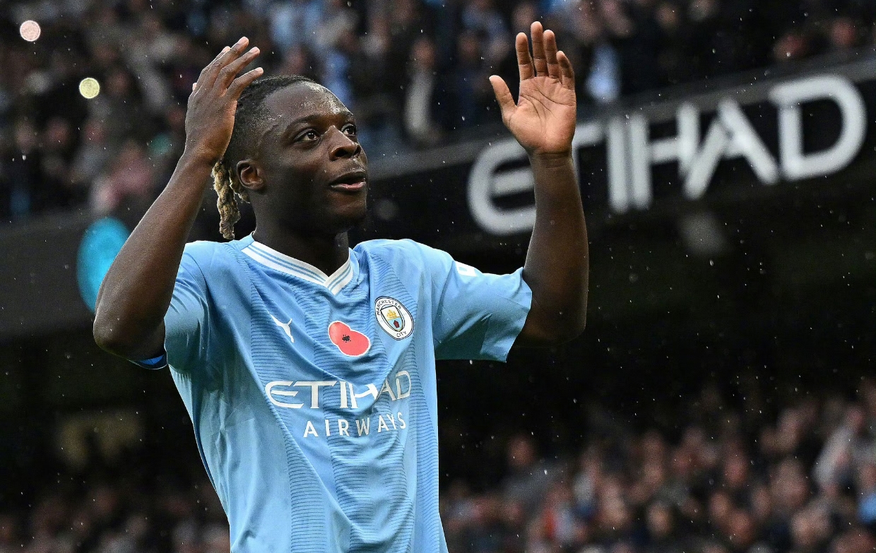 曼城客场轻取伯恩茅斯，实现胜利